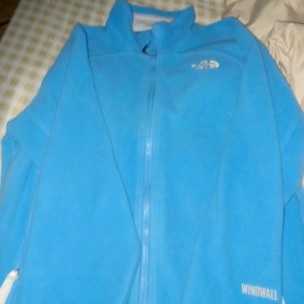 Kids North face jacket size: YL